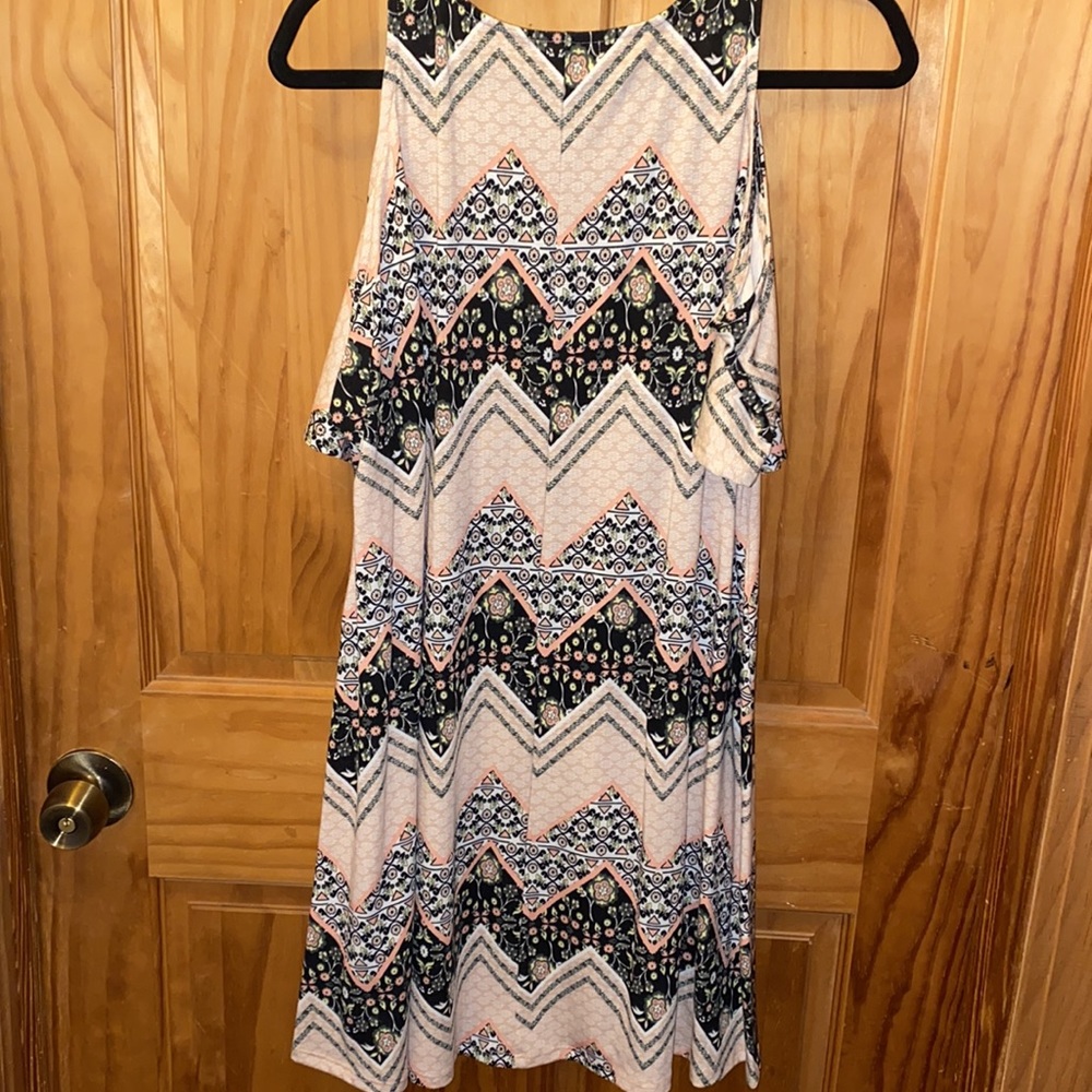 Shoulderless Dress - Picture 4 of 5